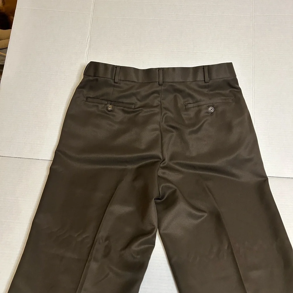 Round Tree & York Sz 34x30 Chocolate Brown men’s flat front dress pants